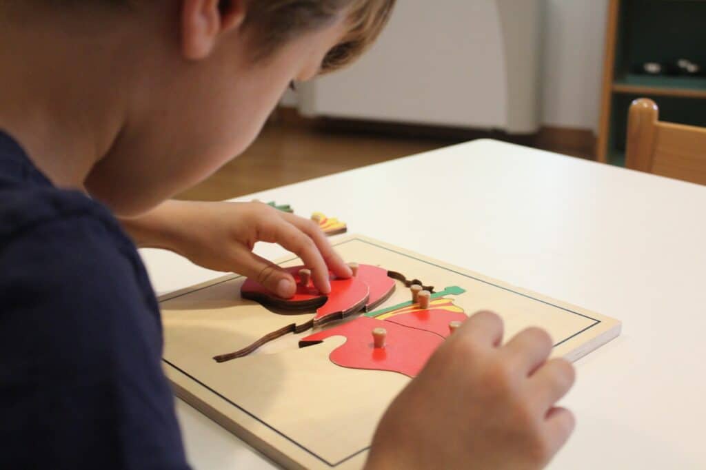 Bambino Asilo Nido Maria Montessori